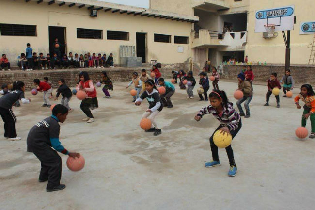 sportstobeacompulsoryfunctioninschools:governmentplan
